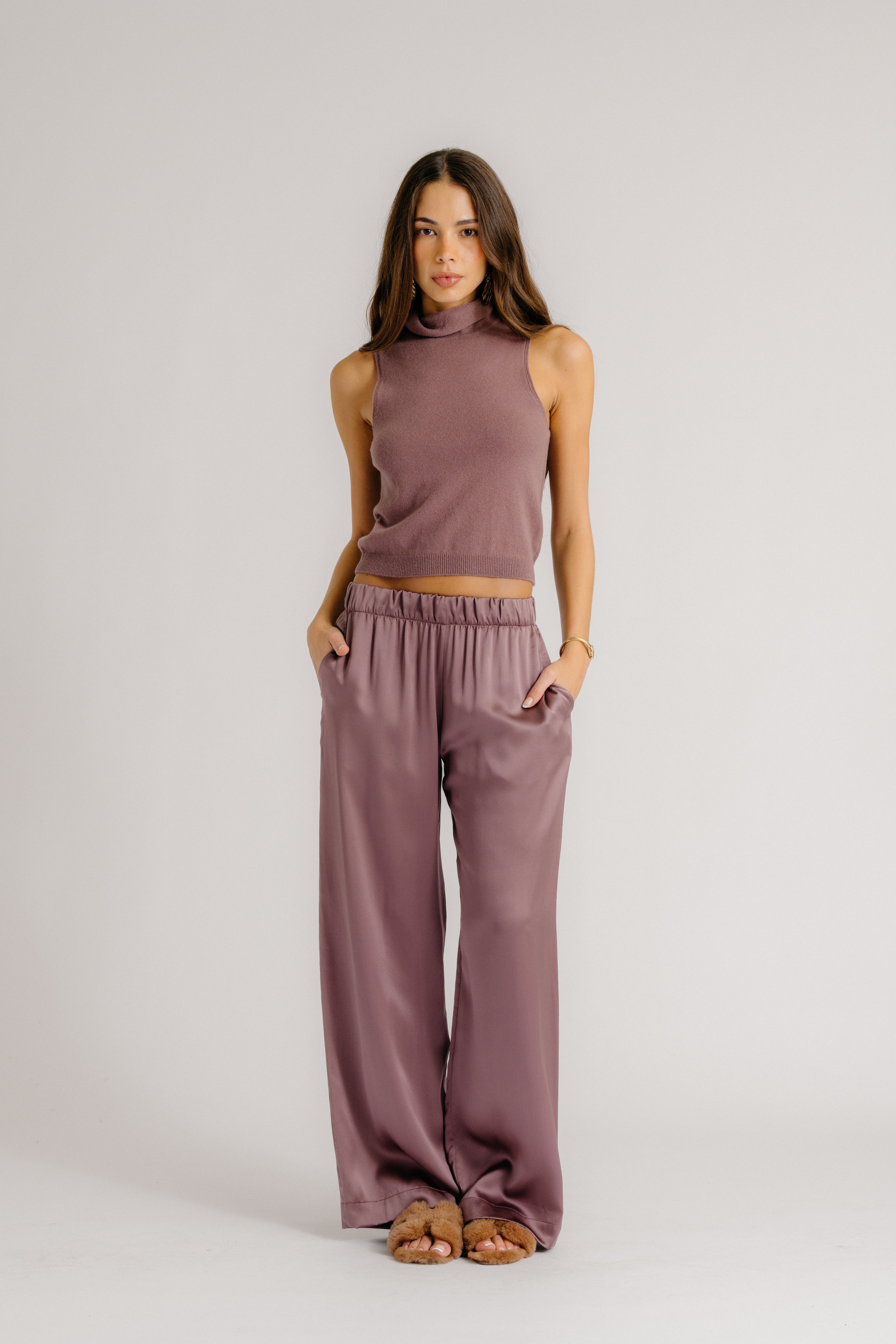 SOFIE SLEEVELESS CASHMERE TURTLENECK | DUSTY VIOLET