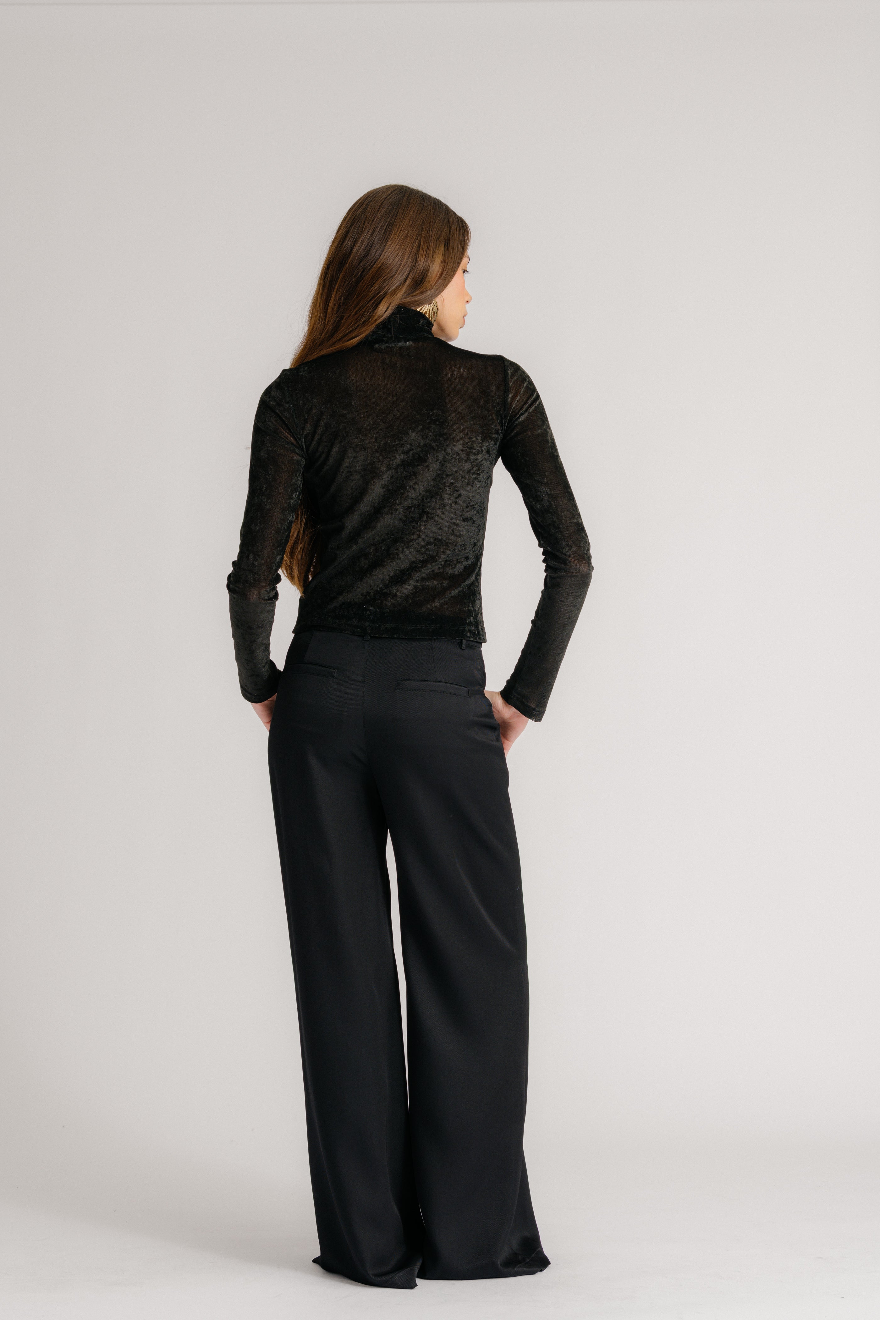 HAILEY FITTED MOCK NECK | BLACK
