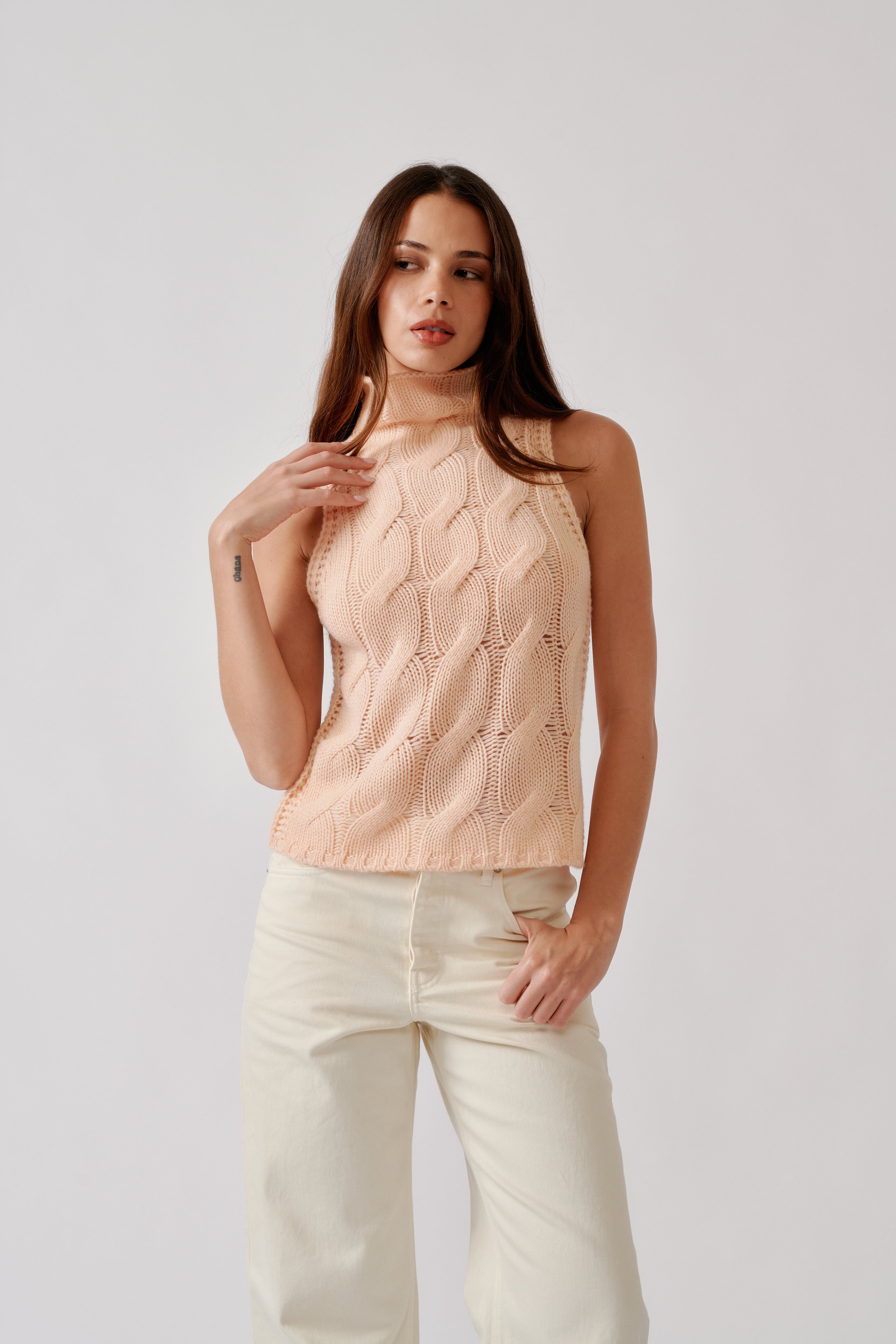 SAIGEY CROPPED SLEEVELESS CASHMERE TURTLENECK | SHERBET